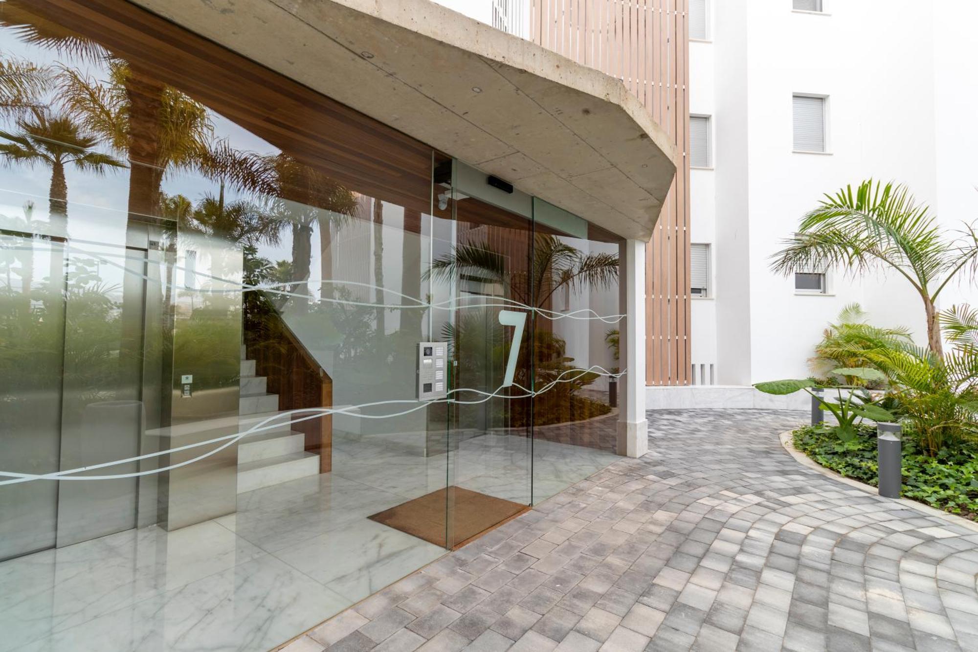 Rentitspain Apartamento Serena Terraza Con Vista A Golf Motril Kültér fotó