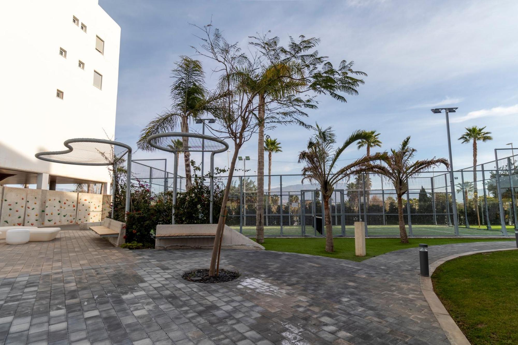 Rentitspain Apartamento Serena Terraza Con Vista A Golf Motril Kültér fotó